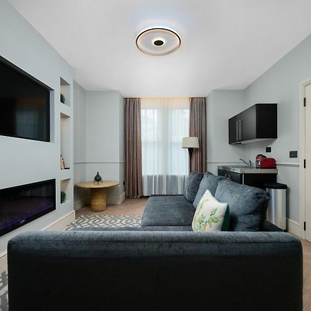 Nine Elms Modern Studio Apartments London Eksteriør bilde