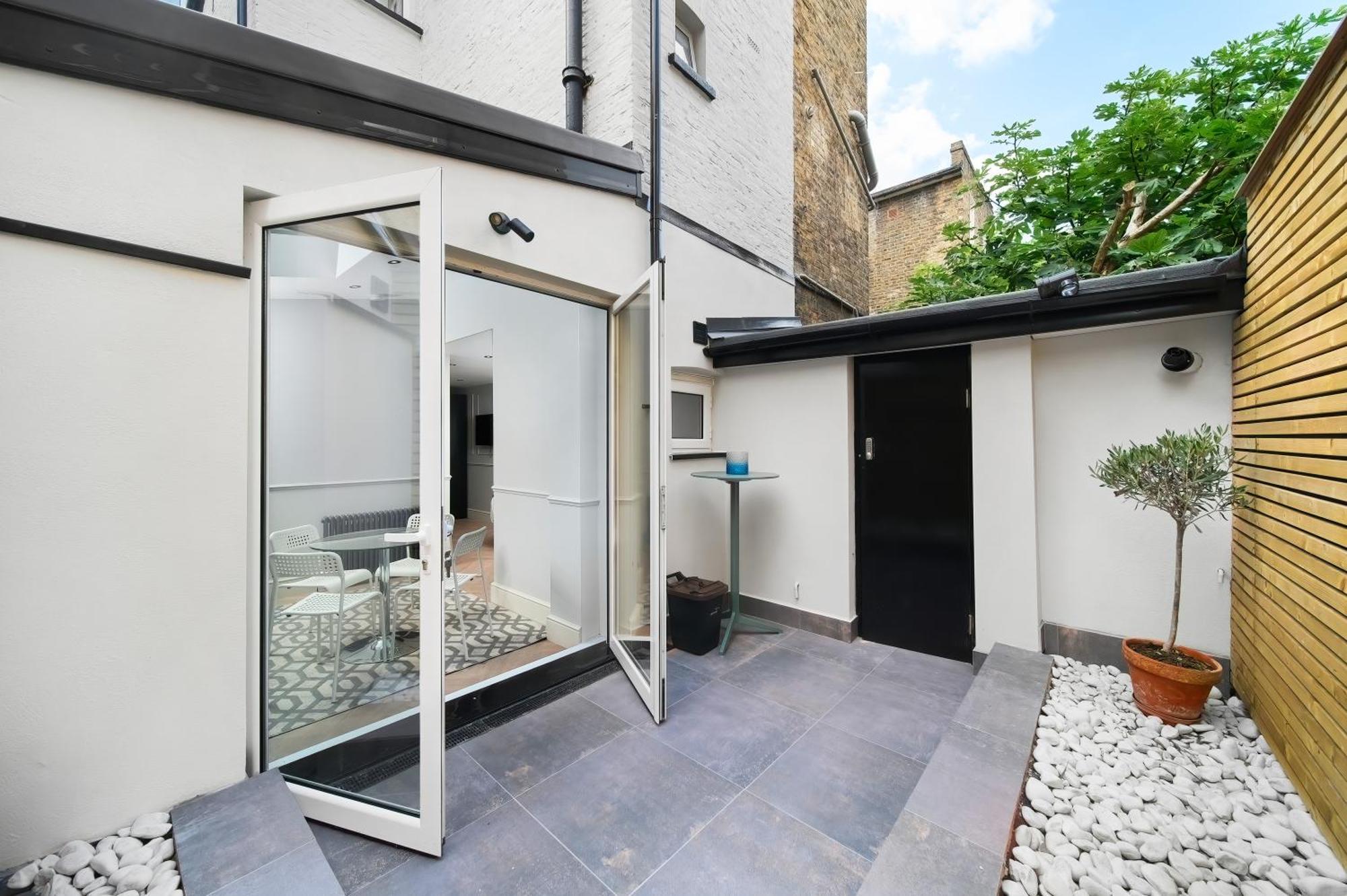 Nine Elms Modern Studio Apartments London Eksteriør bilde